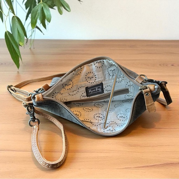 Myra Bag Gray Canvas & Leather Crossbody / Shoulder Bag – Sel de Mer Paris Print - Picture 4 of 10